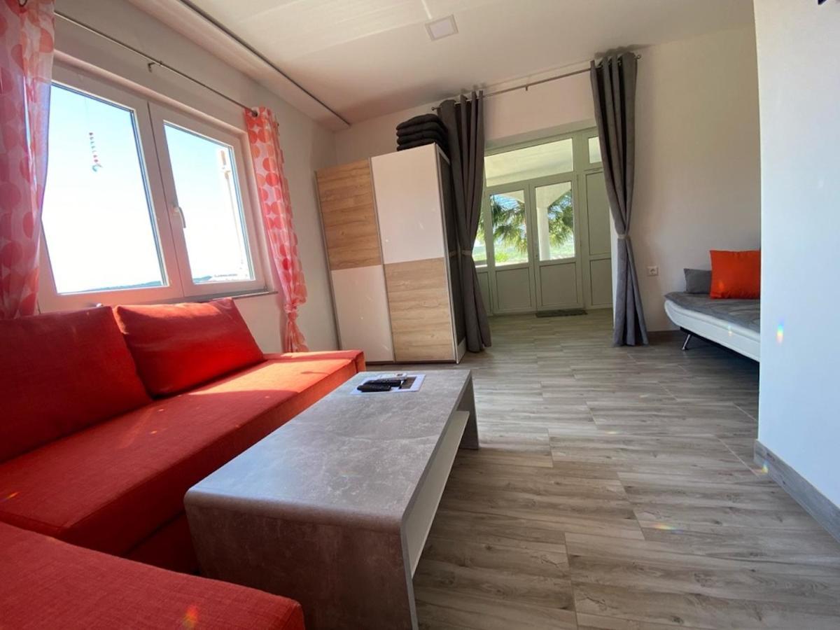 Villa Sabina - Apartments Kroatien Ražanac Eksteriør bilde