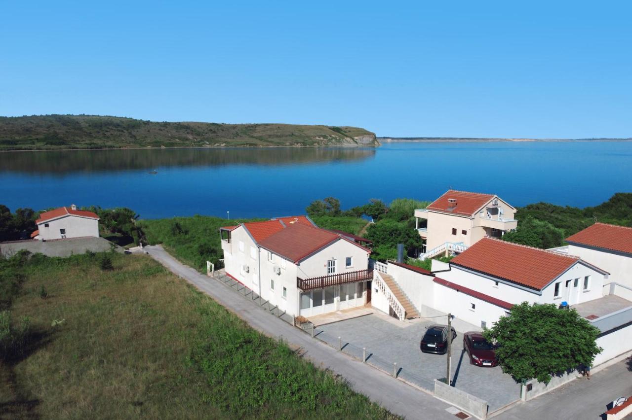 Villa Sabina - Apartments Kroatien Ražanac Eksteriør bilde
