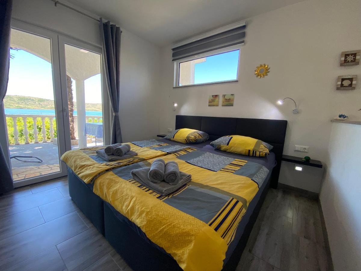Villa Sabina - Apartments Kroatien Ražanac Eksteriør bilde