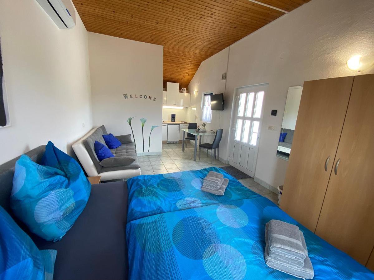 Villa Sabina - Apartments Kroatien Ražanac Eksteriør bilde